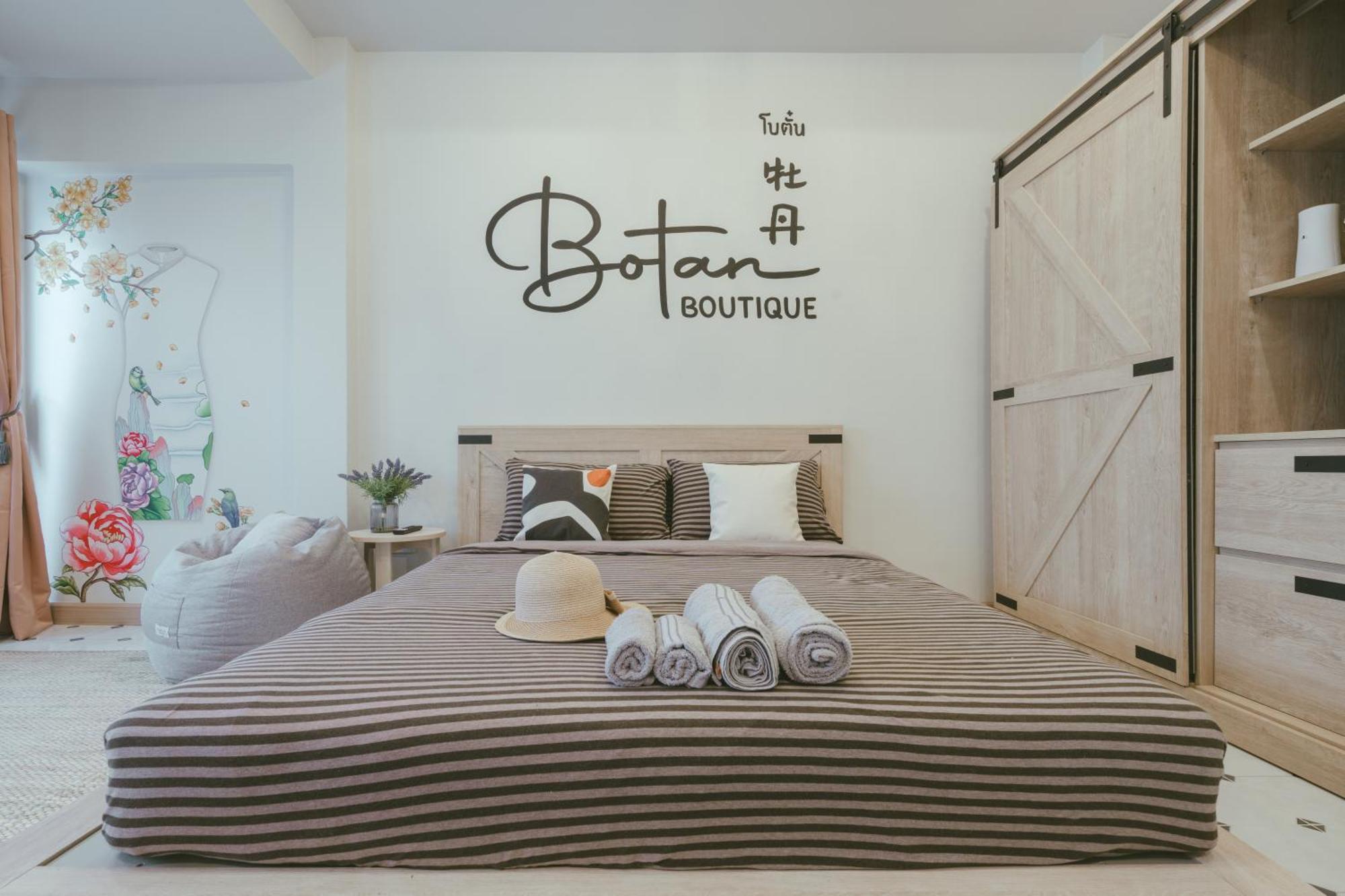 Botan Boutique Hotel Patong Exterior foto